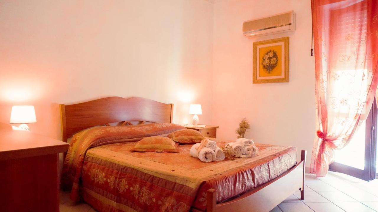 Pm 12 Via Achille Grandi Guest House Alguer Exterior foto